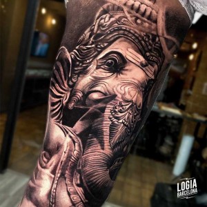 tatuaje_pierna_elefante_indio_logiabarcelona_javier_arcia